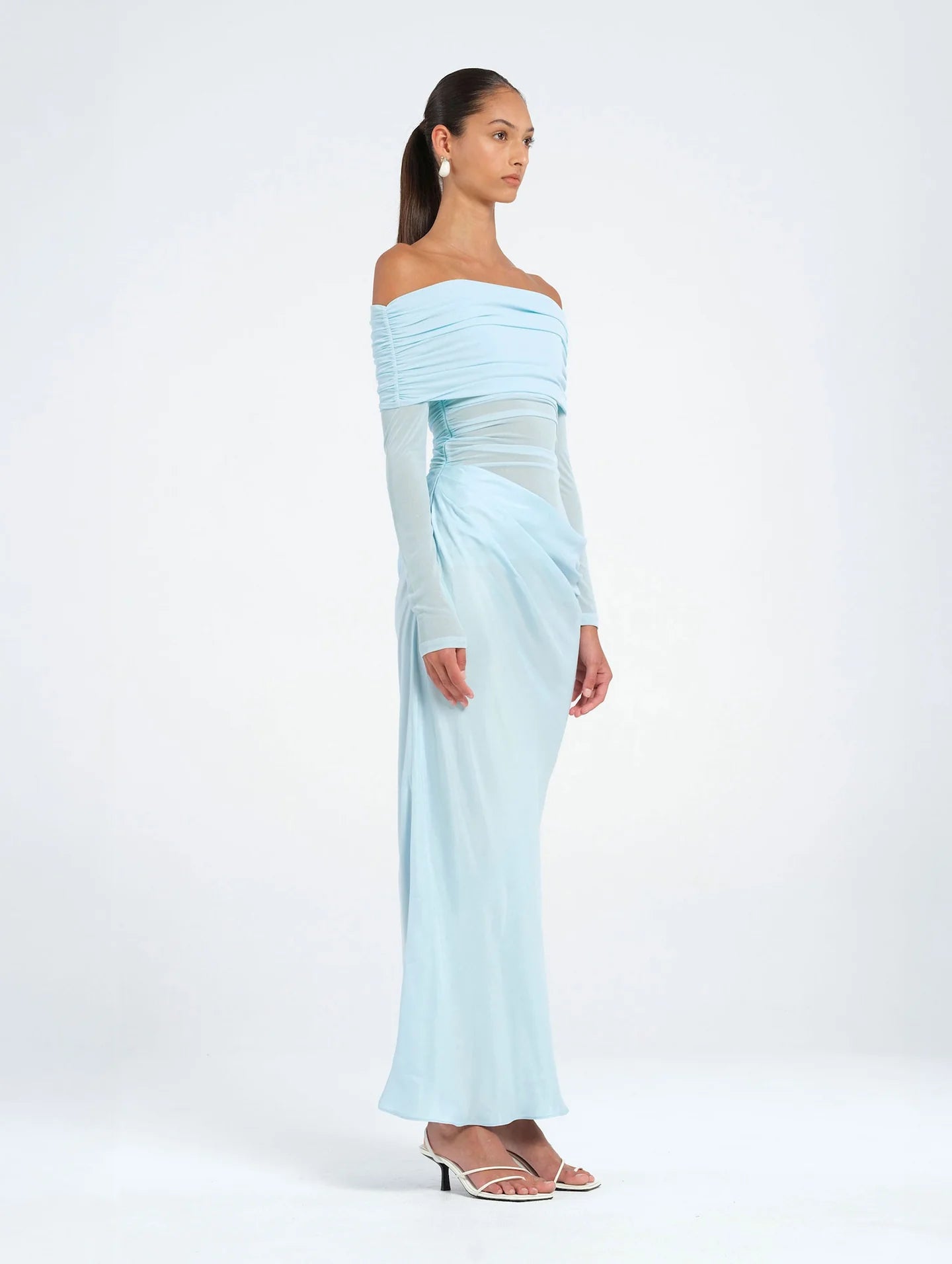 BENNI-YASMIN OFF THE SHOLDER MAXI