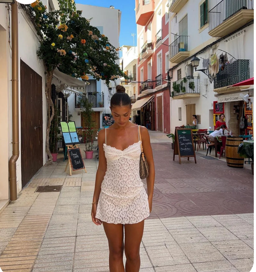 REALISATION PAR- THE CINDY DRESS