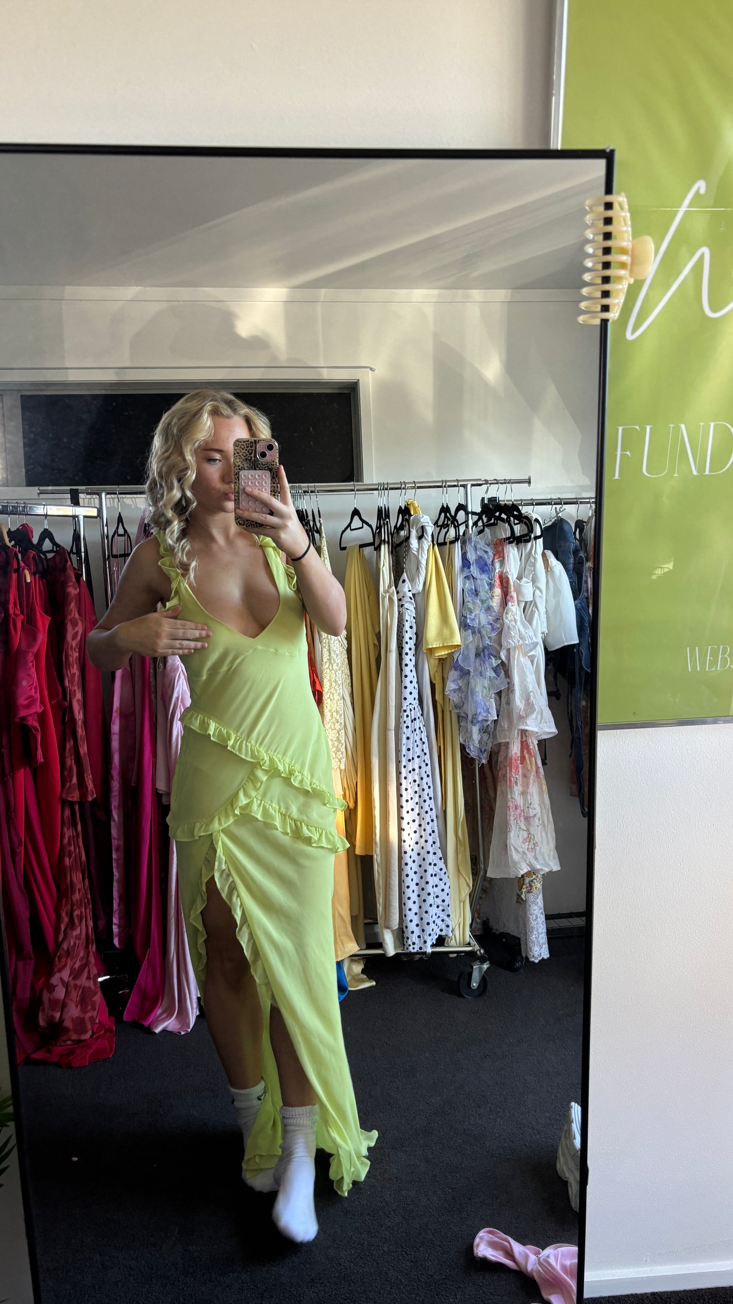 Ex rental house of Cb dress med