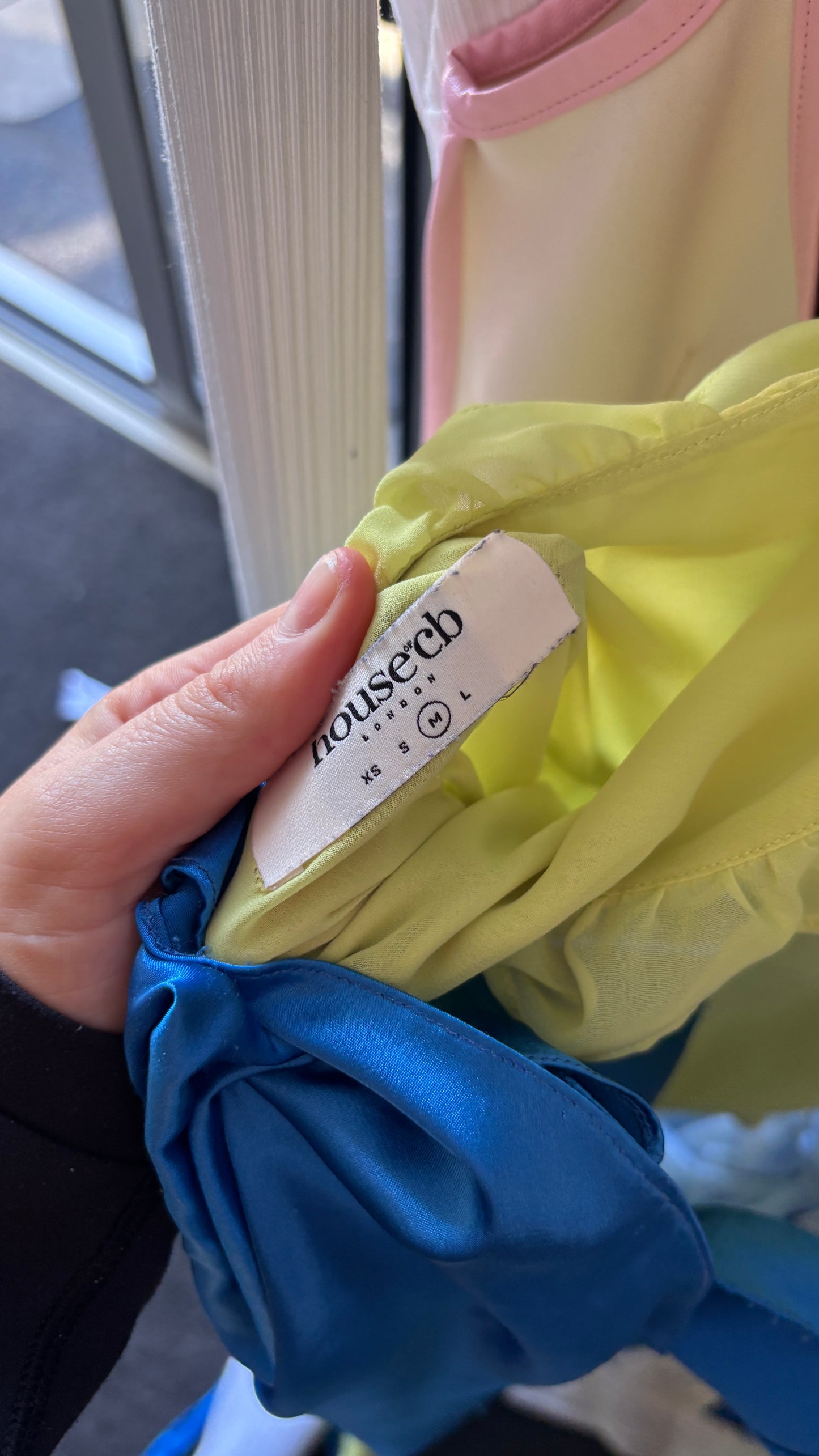Ex rental house of Cb dress med