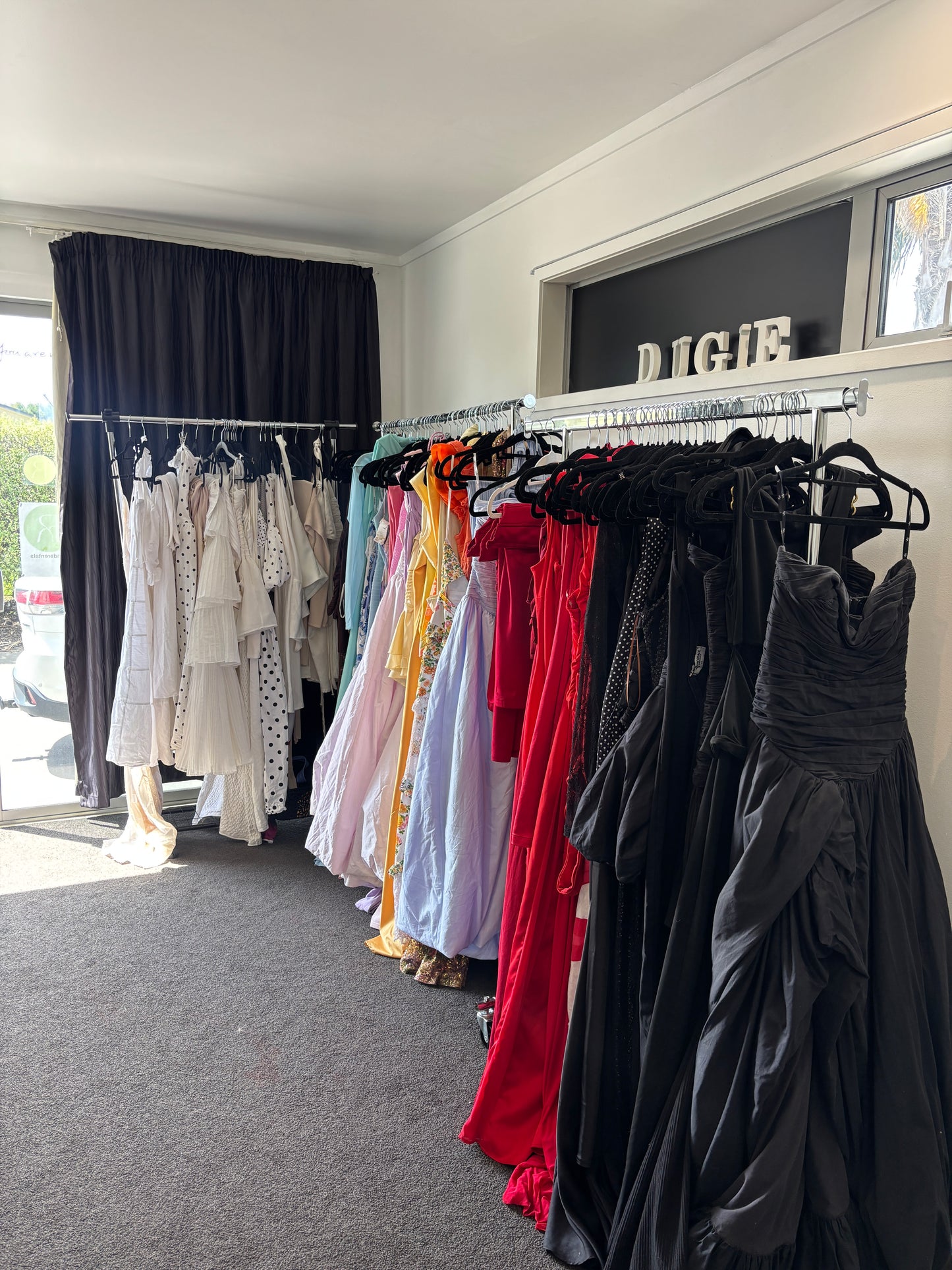 TRY ON BOOKING