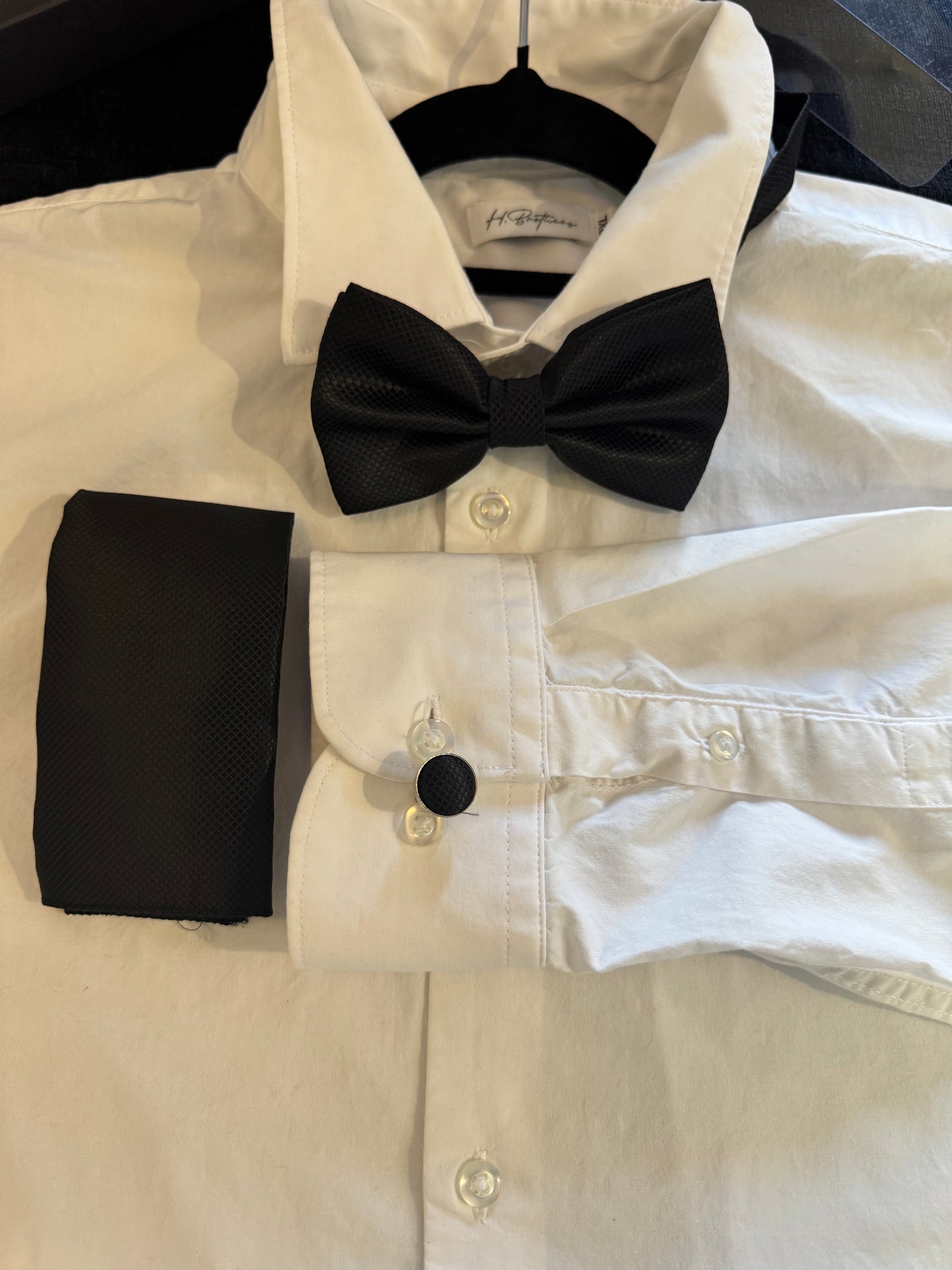BOW TIE - BLACK
