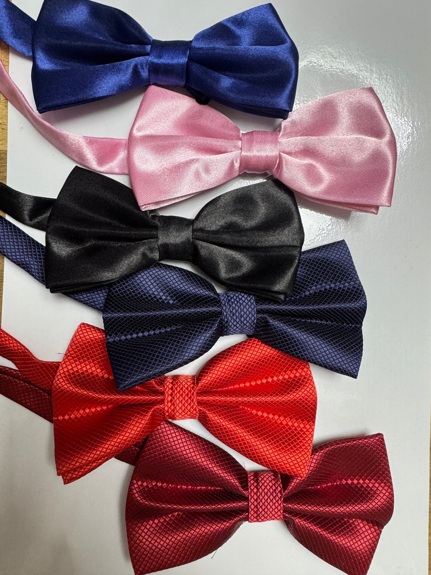 BOW TIE - RED