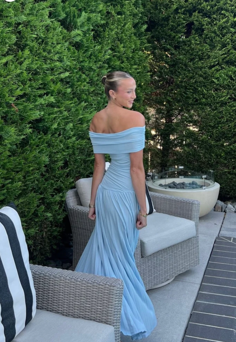 LIONESS - FIELD OF DREAMS MAXI (Soft Blue)