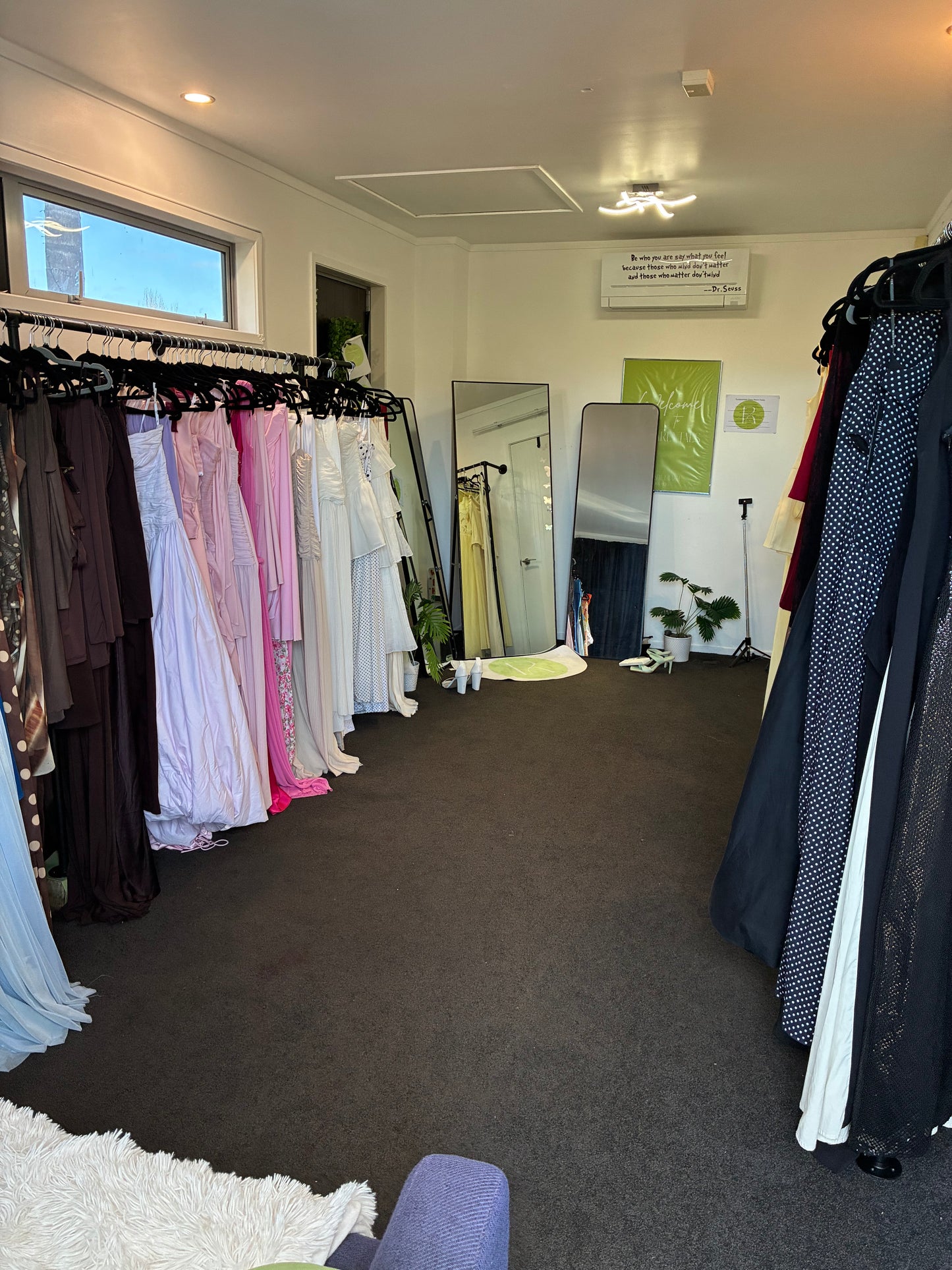 TRY ON BOOKING