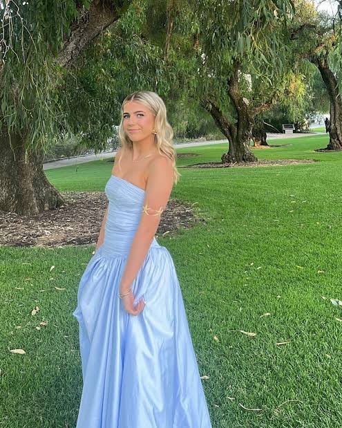 AJE- BUBBLE HEM MAXI BLUE