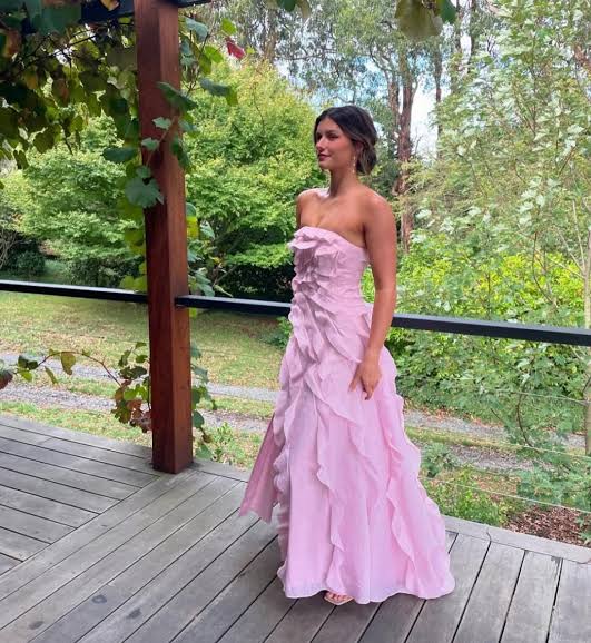 AJE-ALLAIRE GOWN