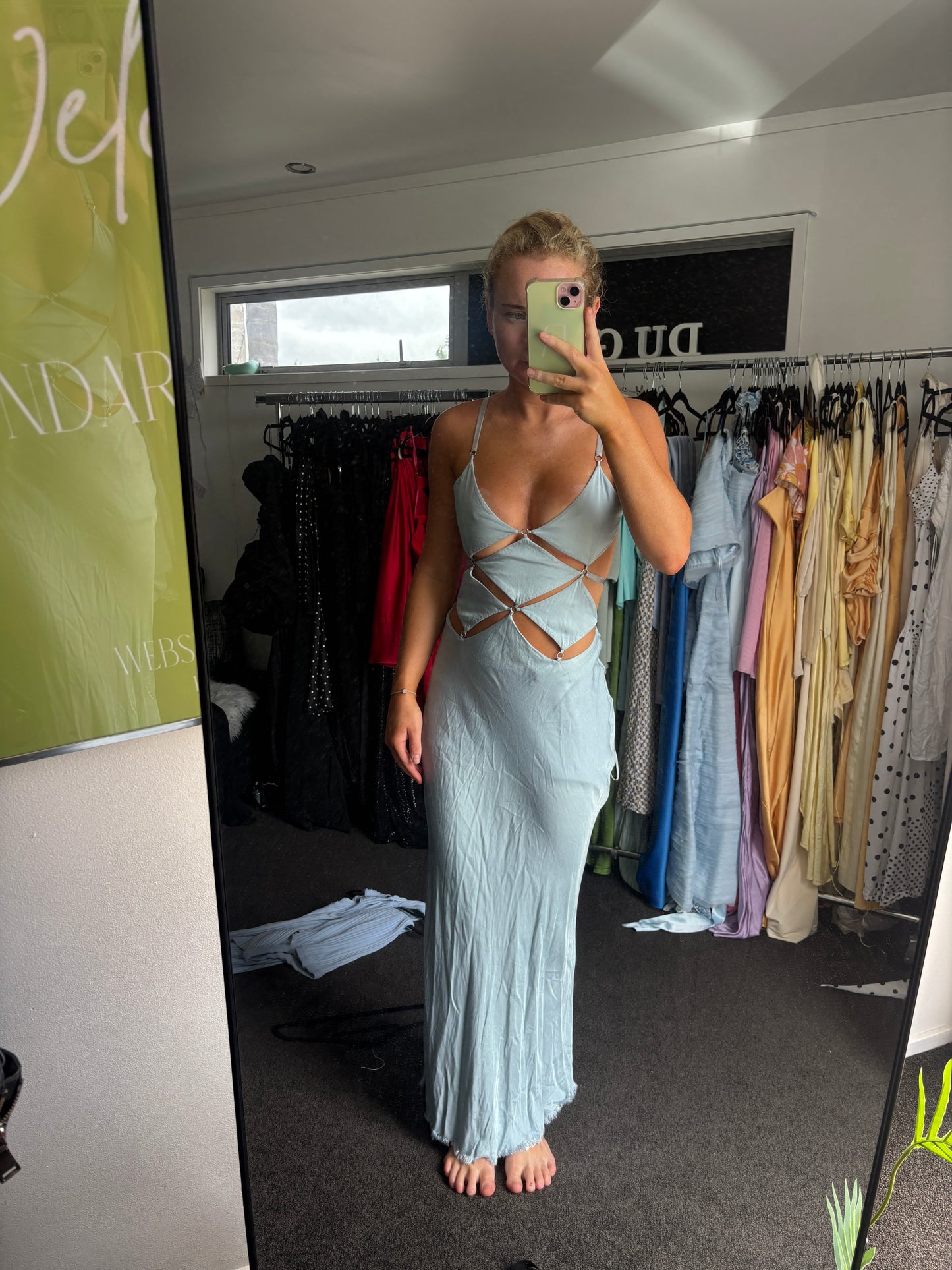 EX rentals BEC AND Brige Dimond days dress