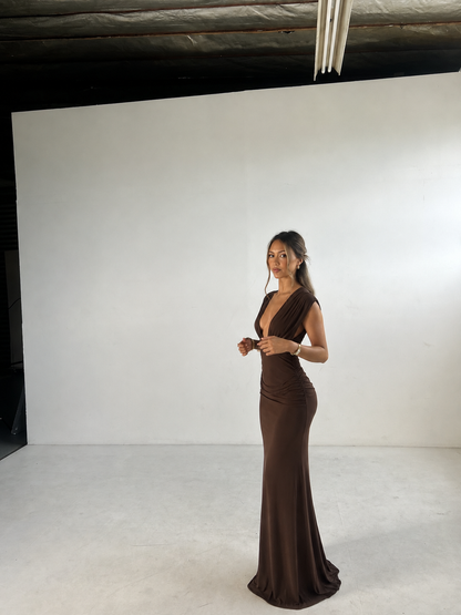 PRETTY LITTLE THING- PLUNGE MAXI BROWN