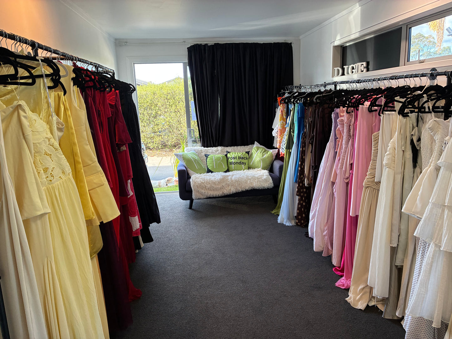 TRY ON BOOKING