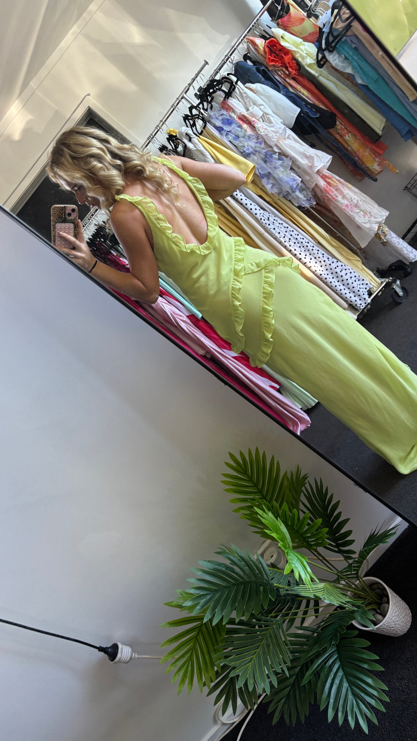 Ex rental house of Cb dress med